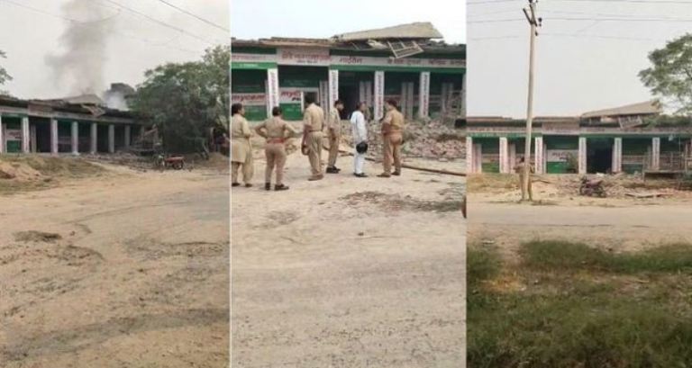 एटा में पटाखा गोदाम में धमाका : चार दुकानें धराशायी, मौके पर राहत बचाव कार्य जारी