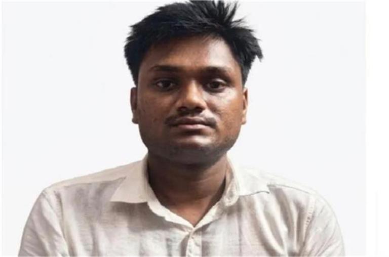 दरोगाजी 25000 की रिश्वत लेते रंगे हाथ गिरफ्तार