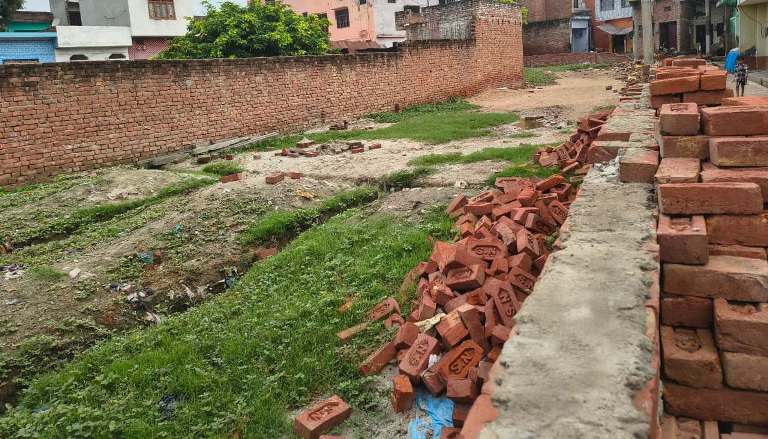 न्यायालय ने छः लोगों पर एफआईआर दर्ज करने के दिए निर्देश