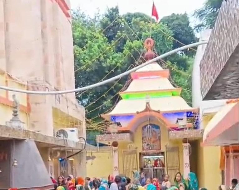 कन्नौज: सावन के पहले सोमवार पर शिवालयों में उमड़ा आस्था का सैलाब