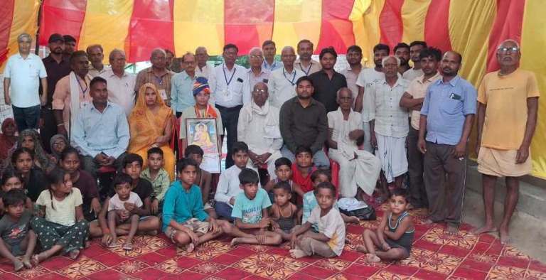 शाक्य परिवार की बेटी अंजली ने नीट पास कर बढ़ाया जनपद का मान